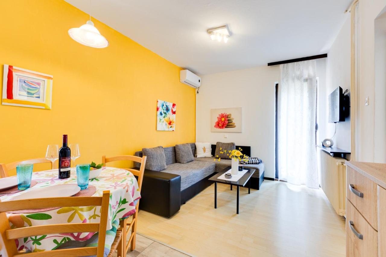 Apartman Kovac มาลินสกา ภายนอก รูปภาพ